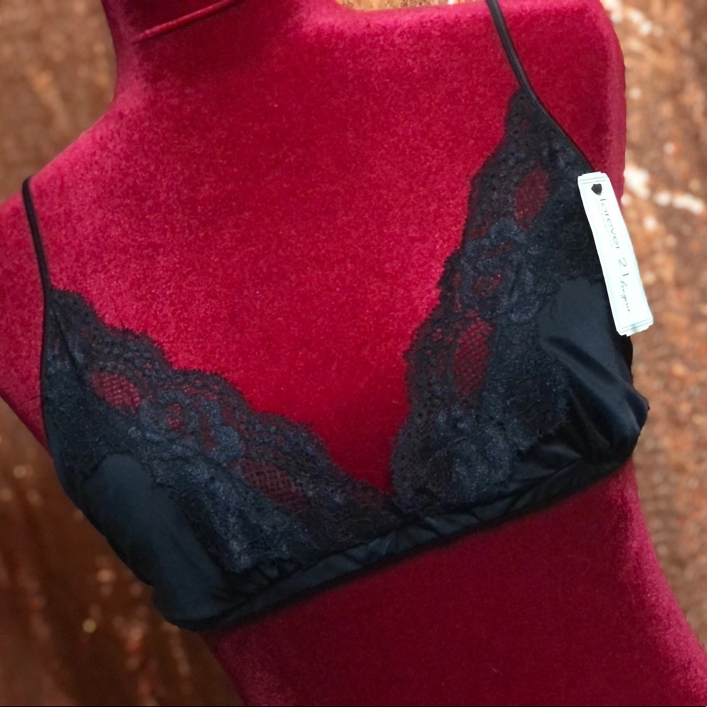 2-PIECE LACE LINGERIE BRAS